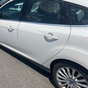 FORD FOCUS TITANIUM - 6