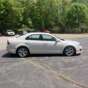 FORD FUSION SE - 6
