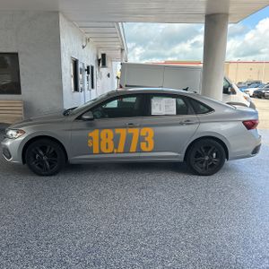 صورة 3 لـ 2022 Volkswagen JETTA SE