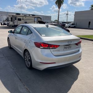 صورة 5 لـ 2017 Hyundai ELANTRA LIMITED