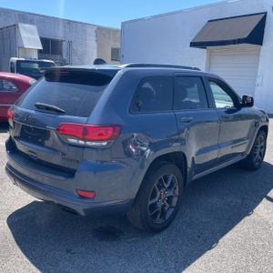 JEEP GRAND CHEROKEE LIMITED X - 8