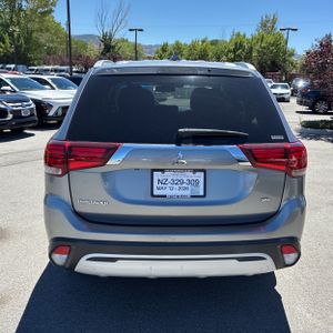 صورة 7 لـ 2020 Mitsubishi OUTLANDER SEL