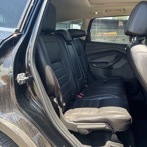 صورة مصغرة 35 لـ 2017 FORD ESCAPE TITANIUM