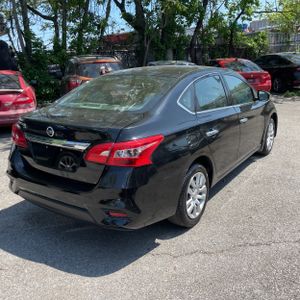 NISSAN SENTRA S - 8