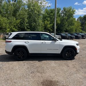 2024 JEEP GRAND CHEROKEE LIMITED — фото 10