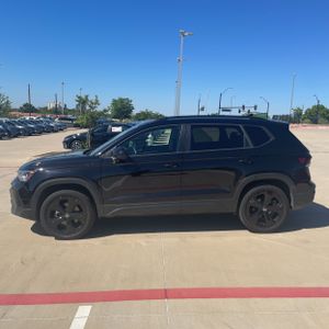 VOLKSWAGEN TAOS SE BLACK 4MOTION - 3