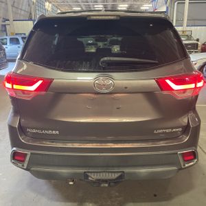 2018 Toyota HIGHLANDER LIMITED photo 7