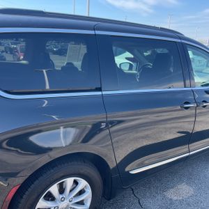 CHRYSLER PACIFICA TOURING-L - 9