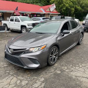 2020 Toyota CAMRY SE 照片 1