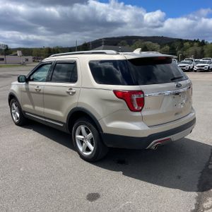 FORD EXPLORER XLT - 5