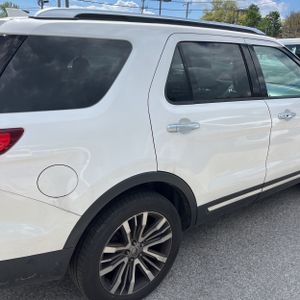 FORD EXPLORER PLATINUM - 9