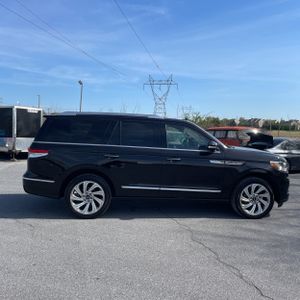LINCOLN NAVIGATOR RESERVE - 10