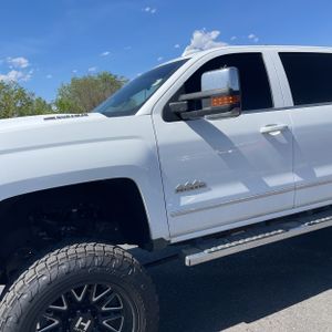 CHEVROLET SILVERADO 2500HD HIGH COUNTRY - 2