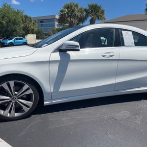 MERCEDES-BENZ CLA - 4