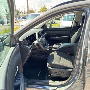 2025 Hyundai TUCSON SEL photo 31