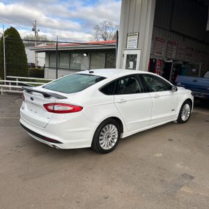 FORD FUSION ENERGI SE LUXURY - 10