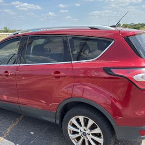 صورة 6 لـ 2017 FORD ESCAPE TITANIUM