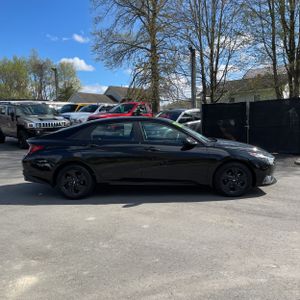 HYUNDAI ELANTRA SEL - 10