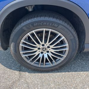 2026 Mercedes-BENZ GLC — миниатюра 19