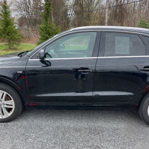 AUDI Q3 2.0T PREMIUM - 4