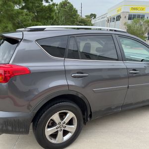 2015 Toyota RAV4 XLE 照片 9