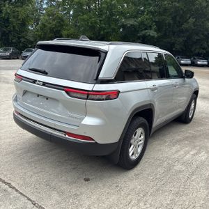 صورة 8 لـ 2024 JEEP GRAND CHEROKEE LAREDO