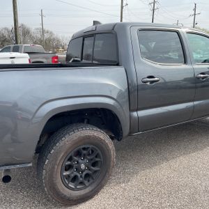 TOYOTA TACOMA SR V6 - 9