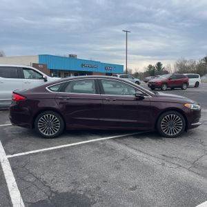 FORD FUSION SE - 8