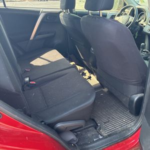 صورة 35 لـ 2016 Toyota RAV4 LE