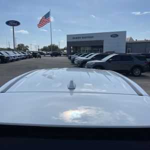 صورة مصغرة 16 لـ 2024 Toyota RAV4 LE