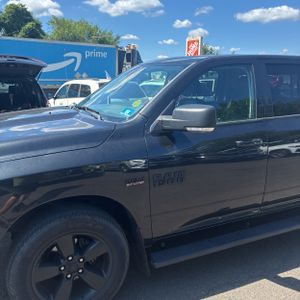 2018 RAM 1500 BIG HORN photo 2