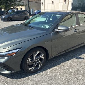 HYUNDAI ELANTRA SEL CONVENIENCE - 2