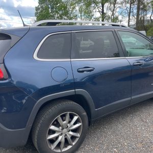 JEEP CHEROKEE LIMITED - 9