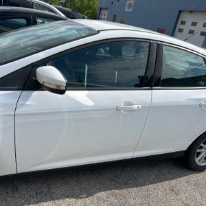 صورة 4 لـ 2017 FORD FOCUS SE