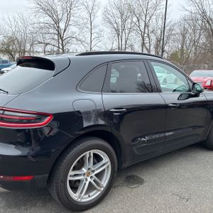 PORSCHE MACAN BASE - 9