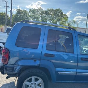 JEEP LIBERTY LIMITED - 8