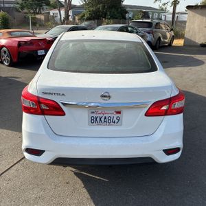 2017 Nissan SENTRA S — фото 7