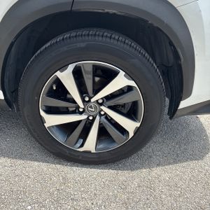 2021 Lexus NX 300 BASE — миниатюра 18