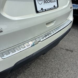 2015 Nissan ROGUE SL 照片 58