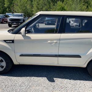 KIA SOUL BASE - 4