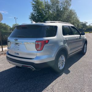 FORD EXPLORER XLT - 8