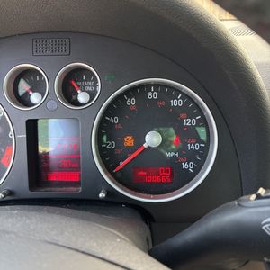 صورة مصغرة 35 لـ 2005 AUDI TT 1.8L