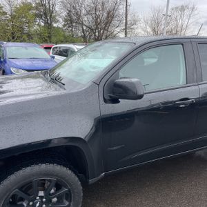 CHEVROLET COLORADO - 2