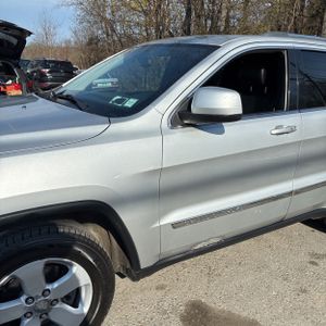 JEEP GRAND CHEROKEE LAREDO - 2