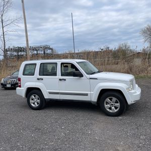 JEEP LIBERTY SPORT - 10