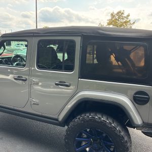 2019 JEEP WRANGLER SAHARA — фото 5