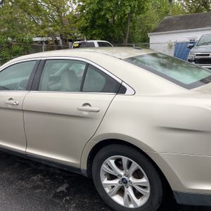 FORD TAURUS SEL - 6