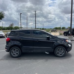 FORD ECOSPORT S - 10