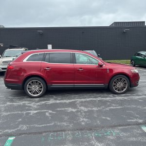 صورة 10 لـ 2014 Lincoln MKT ECOBOOST
