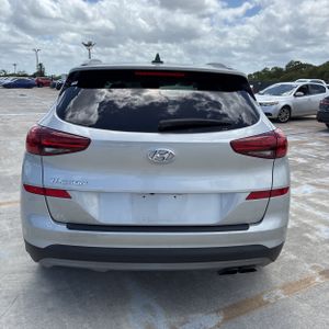 HYUNDAI TUCSON LIMITED - 7